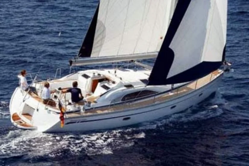 Bavaria 44