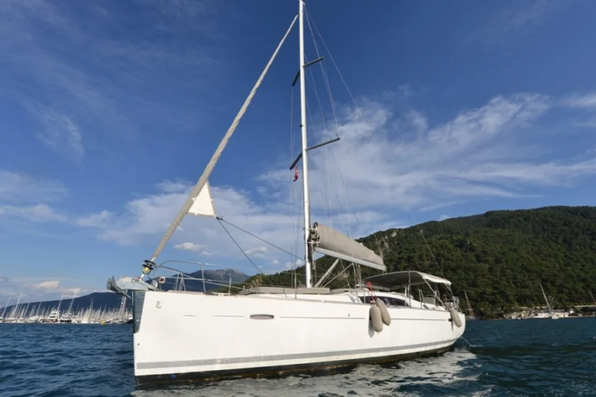 Beneteau 43